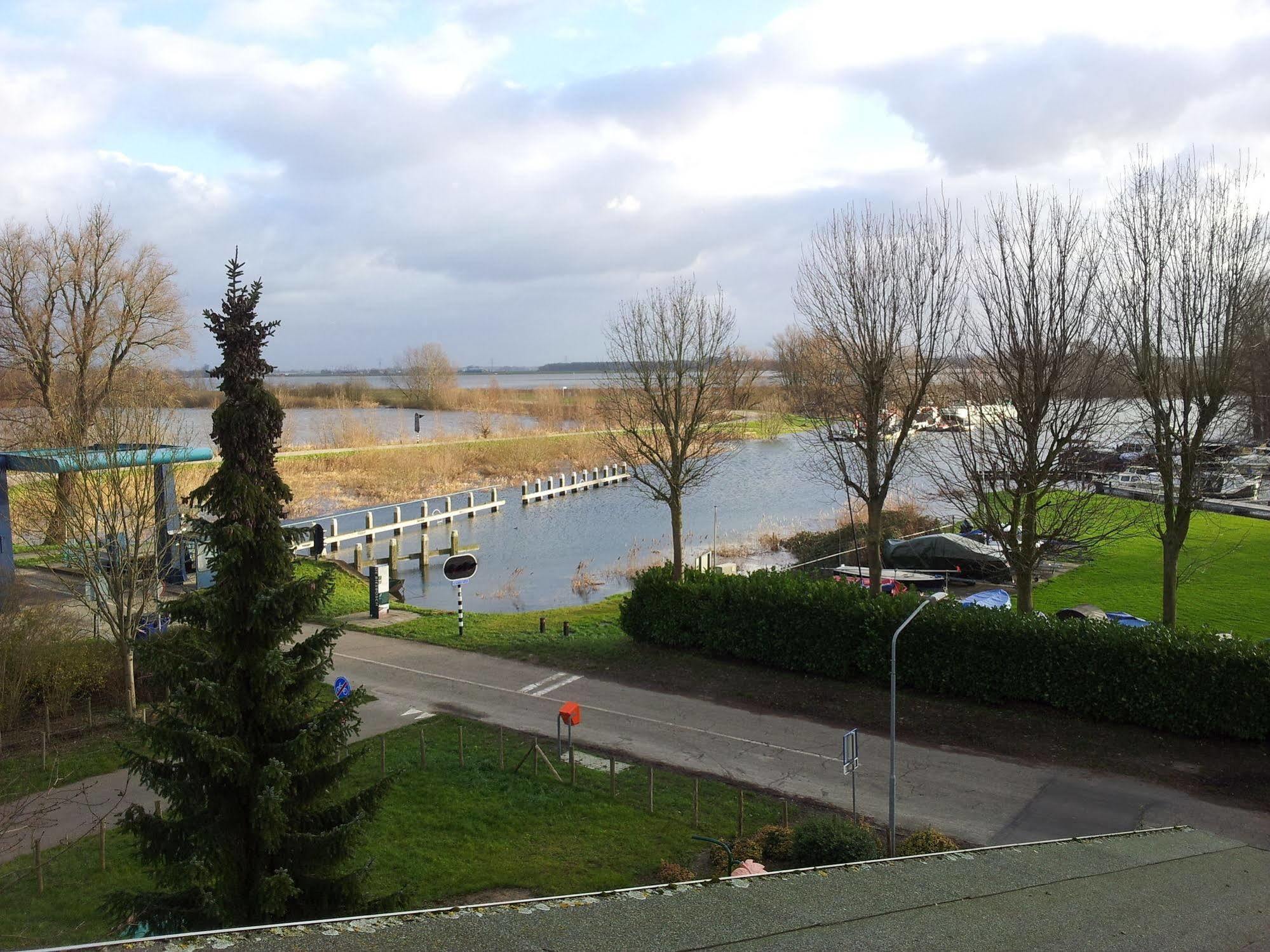 فندق De Brabantse Biesbosch فيركيندام المظهر الخارجي الصورة