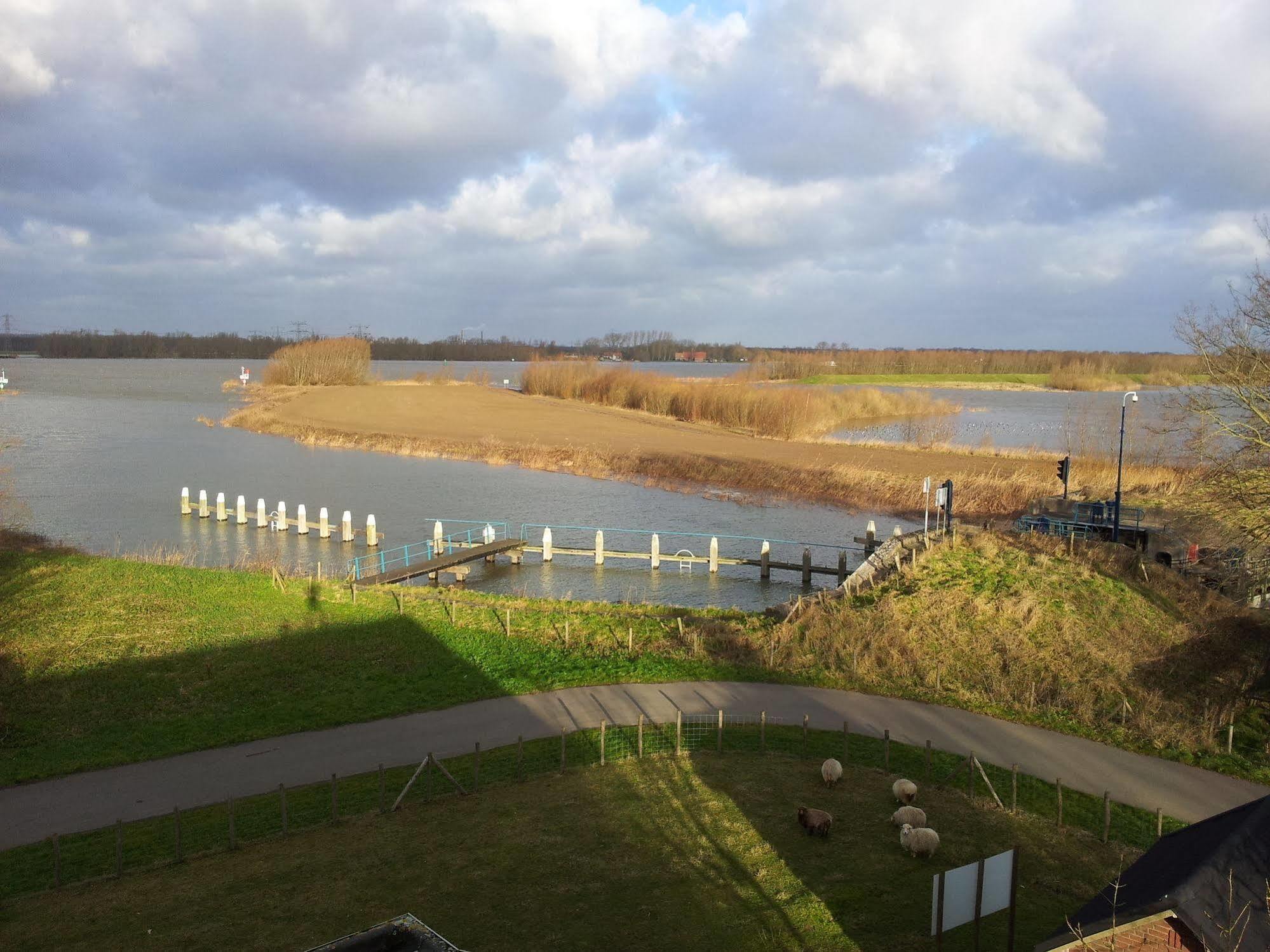 فندق De Brabantse Biesbosch فيركيندام المظهر الخارجي الصورة